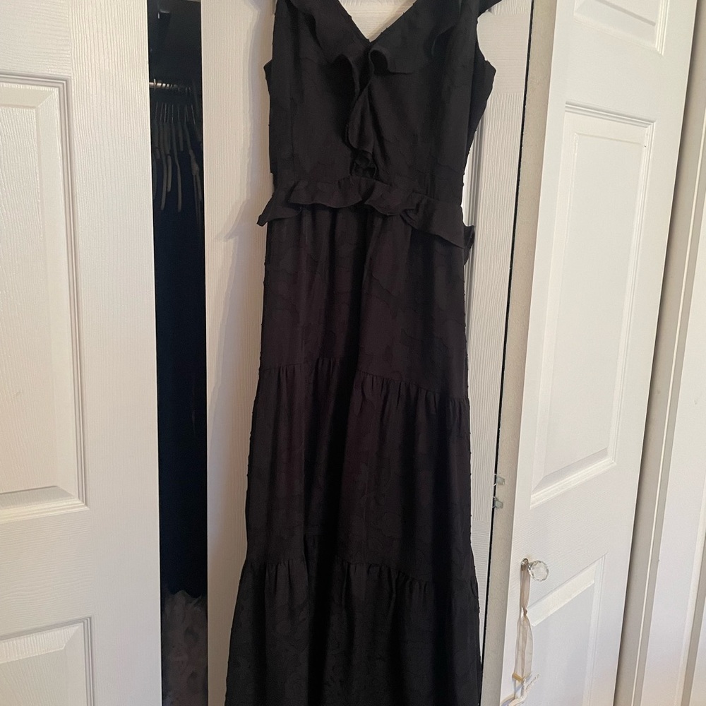Elegant Black Sleeveless Dress